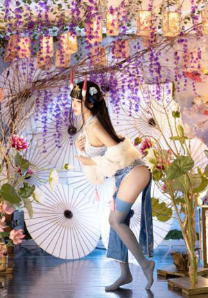 2024情趣制服国产精品_720完整版观看