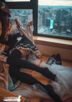 穿着丝袜的人妻系列_国产剧高清在线观看