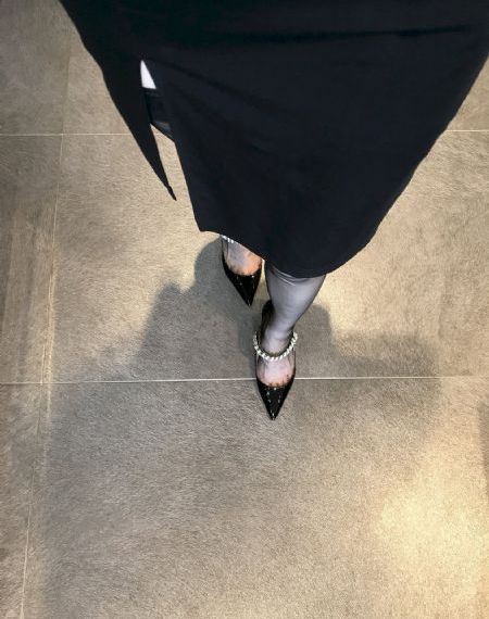 经典av黑人巨吊大战亚洲人_日韩成人在线