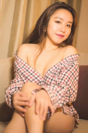 中文字幕人妻互换av久久_1080免费高清观看