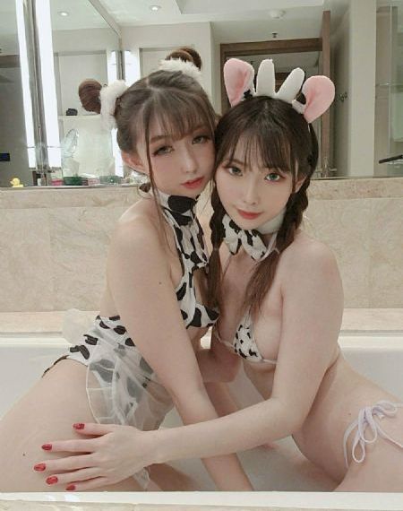 《年轻的女教师》HD_4K迅雷电影在线