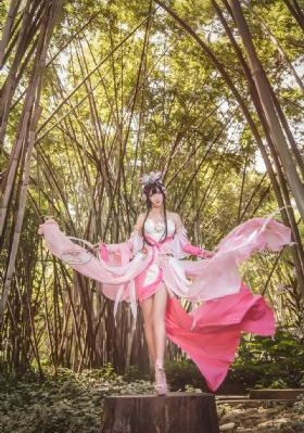 亚洲婷婷综合在线_BD免费观看
